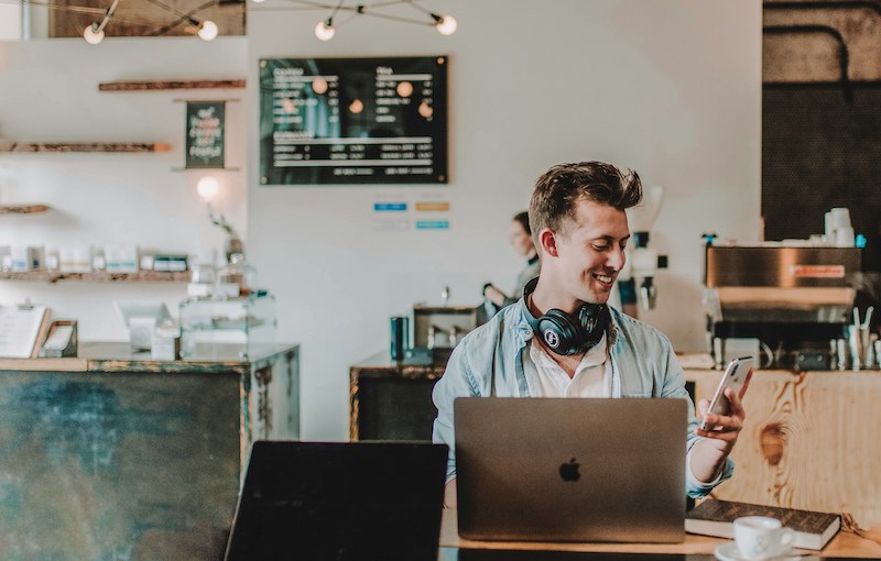 genz-multitasking-shop